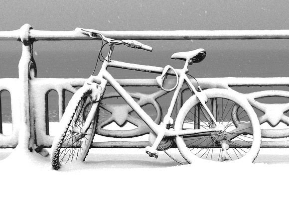 'Snow Chains' Hove 2009
